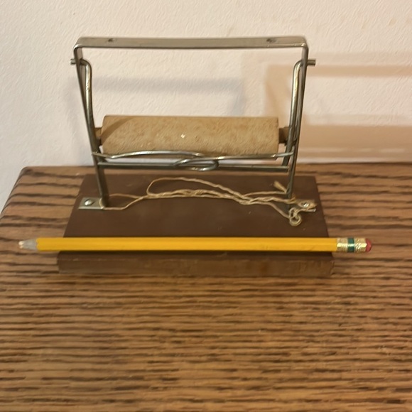 Vintage Countertop Wood /Metal Small Memo Paper Cutter for Roll of Receipt Paper - Picture 1 of 6